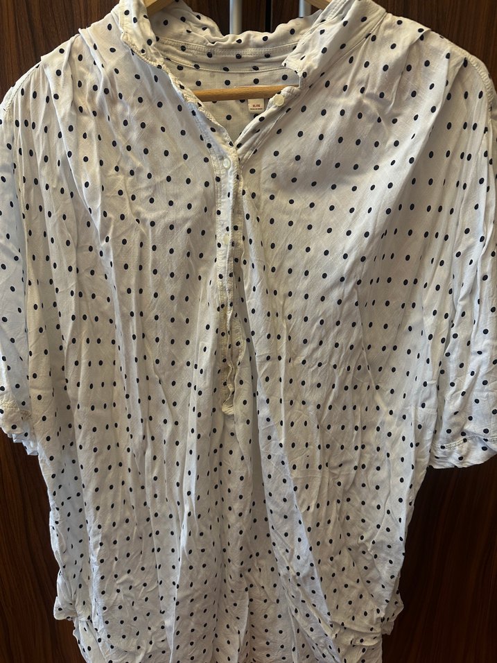 GAP Orjinal Düğmeli Beyaz Puantiyeli Kadın Gömlek - Görsel 2