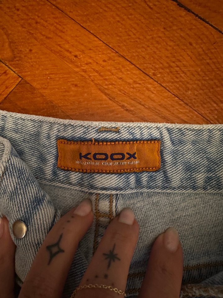 Düğmeli Bej Mini Kadın Jean Şort - Görsel 4