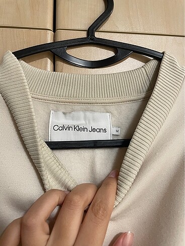 m Beden orjinal calvin klein sweatshirt