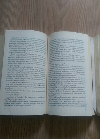  Beden Renk George R. R. Martin Kralların Çarpışması