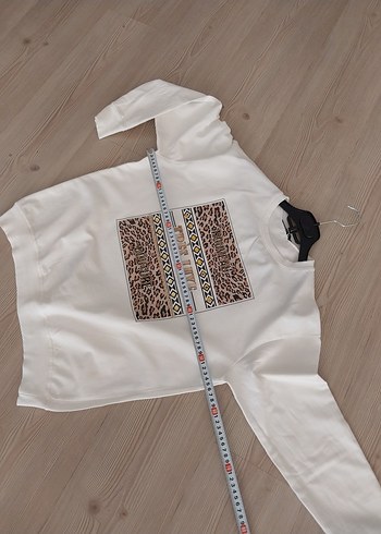 Kadın Beyaz Payetli Baskılı Sweatshirt - Görsel 6