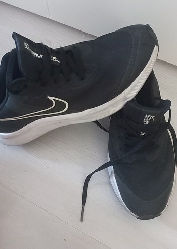 ORJİNAL NIKE MAGAZA ÜRÜNÜDÜR