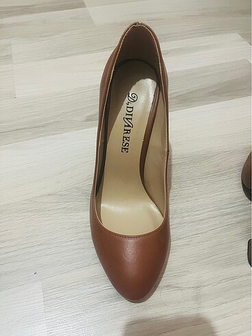 Divarese Topuklu ayakkabı