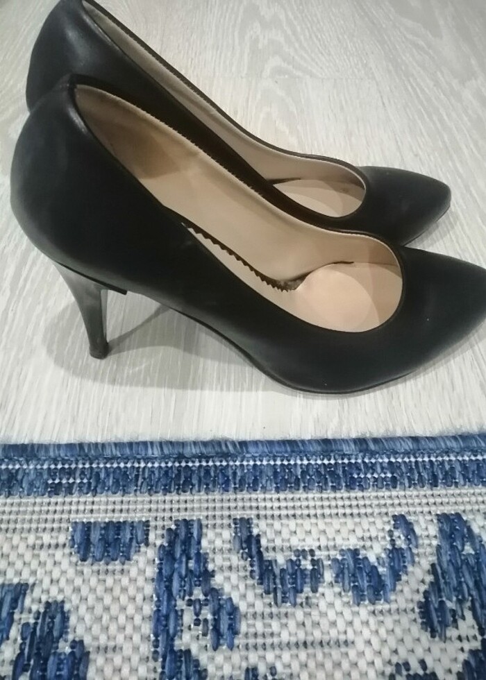 İnce topuk lu ayakkabı sorunsuz - Görsel 2