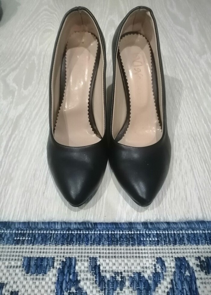 İnce topuk lu ayakkabı sorunsuz - Görsel 3