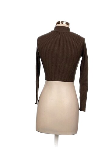 s Beden Pull and Bear Bluz %70 İndirimli.