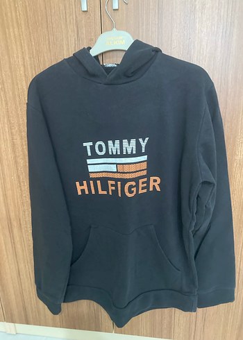 Tommy Hilfiger m