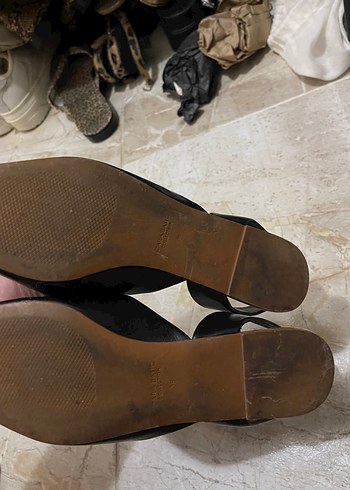 Zara Siyah Tokalı Stiletto
