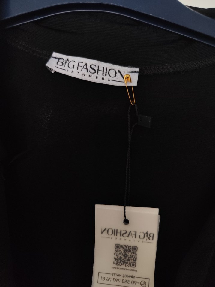 Siyah Gece Elbisesi - Görsel 3