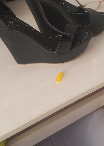 38 Beden siyah Renk Siyah Tokalı Kadın Dolgu Topuklu Ayakkabı