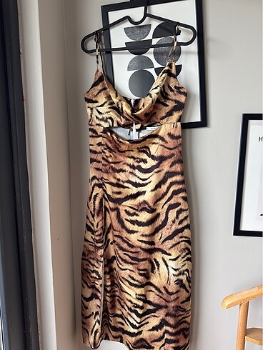 Leopar saten elbise