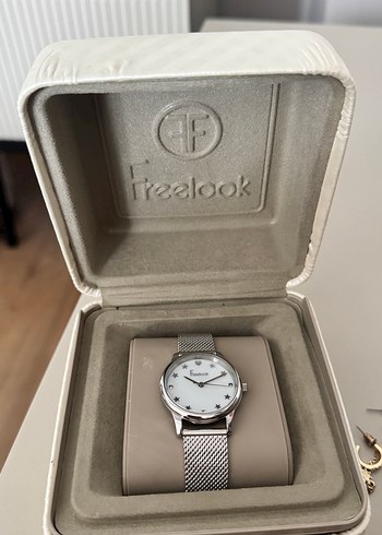 Freelook Kadın Gri Klasik Kol Saati