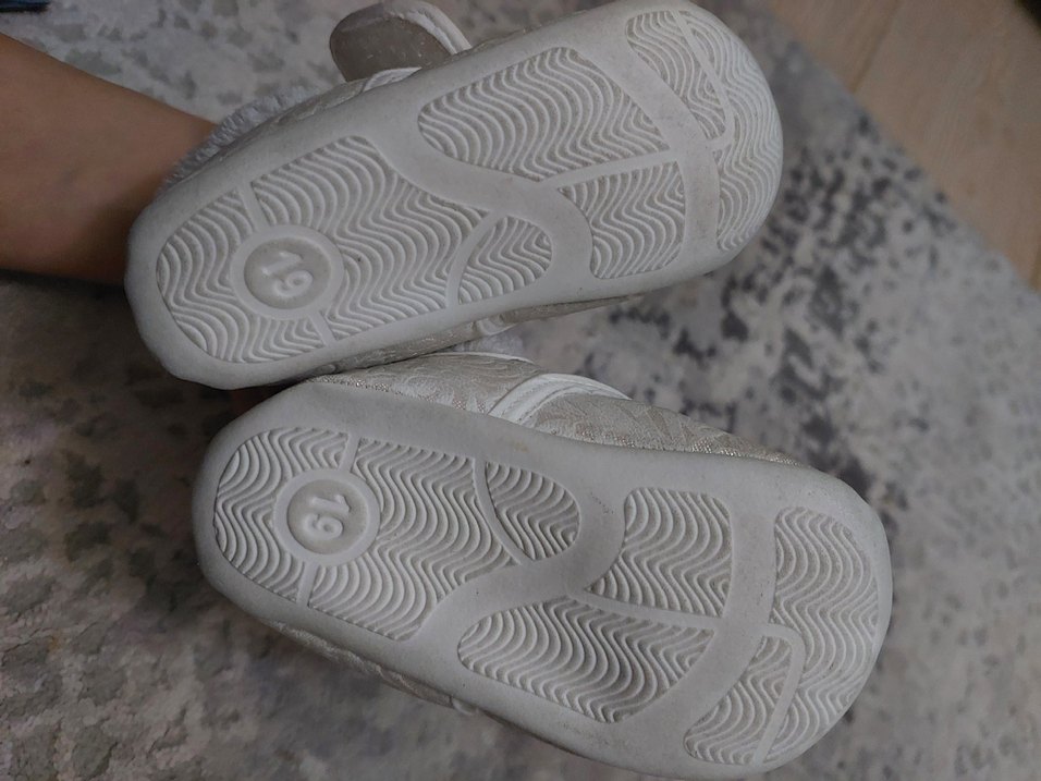 Nakışlı Beyaz Kız Çocuk Sıcak Terlik - Görsel 2