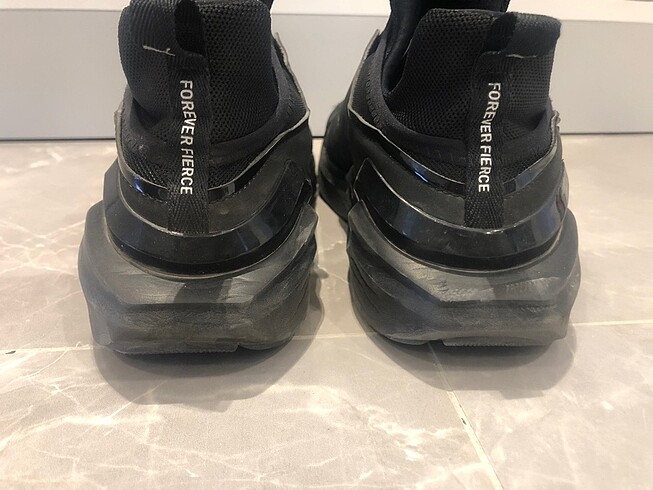 39 Beden siyah Renk Puma spor ayakkabı 39