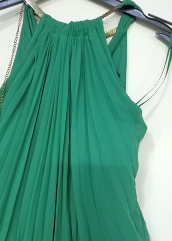 Zincir Detaylı Yeşil Uzun Abiye Elbise - Görsel 3
