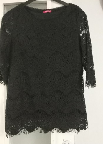 Siyah Dantel Detaylı Bluz - Görsel 2