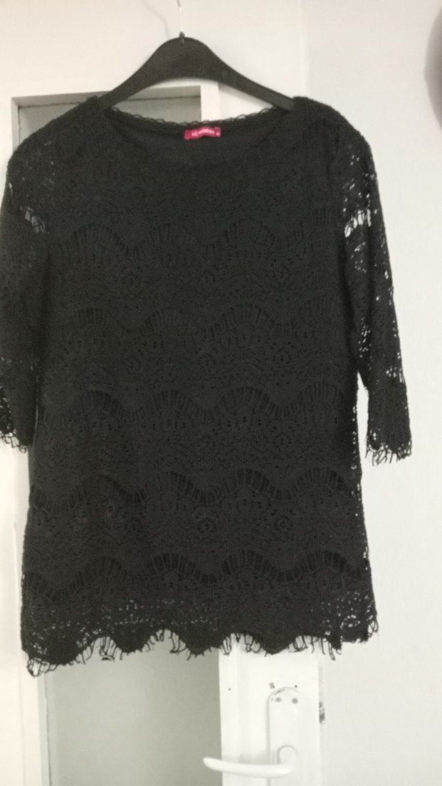 Siyah Dantel Detaylı Bluz - Görsel 2