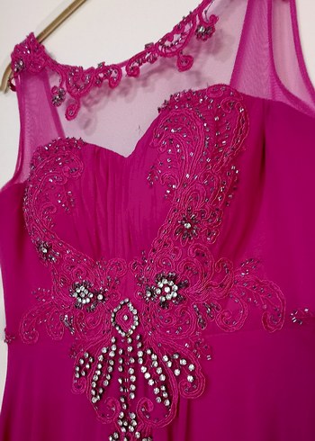 Pembe V Yaka Boncuk İşlemeli Abiye Elbise - Görsel 2