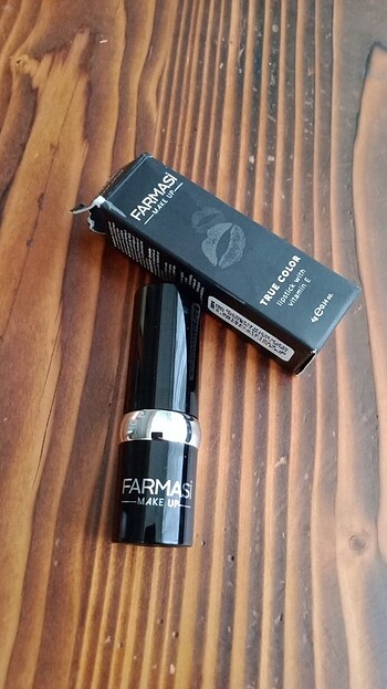 Farmasi true color lipstick ruj no:10 ve no 20