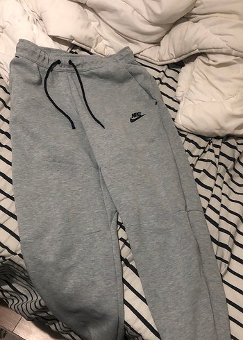 Nike Tech Gri Rahat Eşofman Altı xs beddn