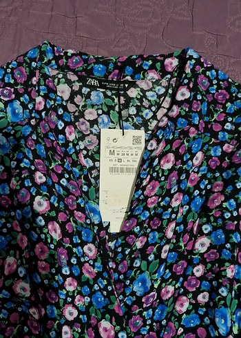 Çiçek Desenli V Yaka elbise - Görsel 4