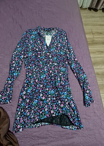 Çiçek Desenli V Yaka elbise - Görsel 2