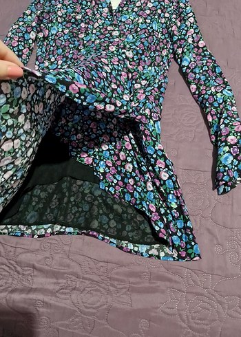 Çiçek Desenli V Yaka elbise - Görsel 5