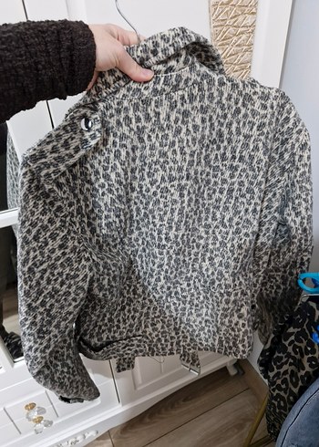 leopar Desenli Gri Mini Kadın Kaban - Görsel 7
