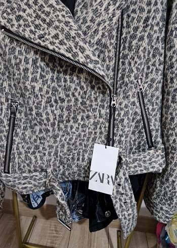 leopar Desenli Gri Mini Kadın Kaban - Görsel 4