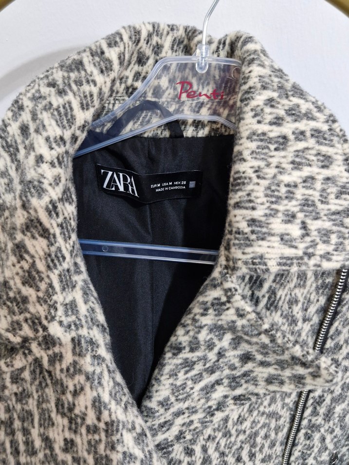 leopar Desenli Gri Mini Kadın Kaban - Görsel 2