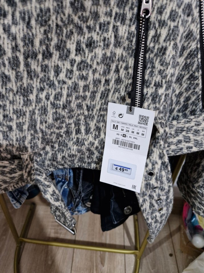 leopar Desenli Gri Mini Kadın Kaban - Görsel 5