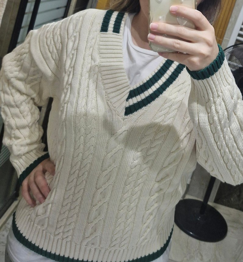 Zara Örgü V-Yaka Kadın Kazak - Görsel 3