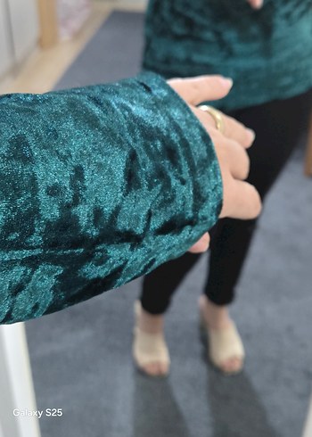 Yeşil Kadife Bluz - Görsel 5