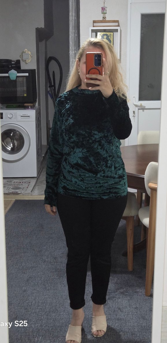 Yeşil Kadife Bluz - Görsel 4