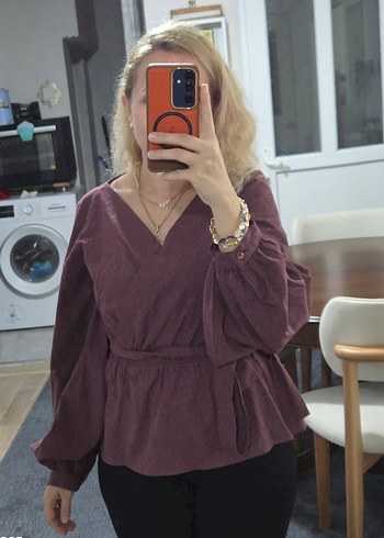 Kemerli Bordo Süet V Yaka Bluz - Görsel 3
