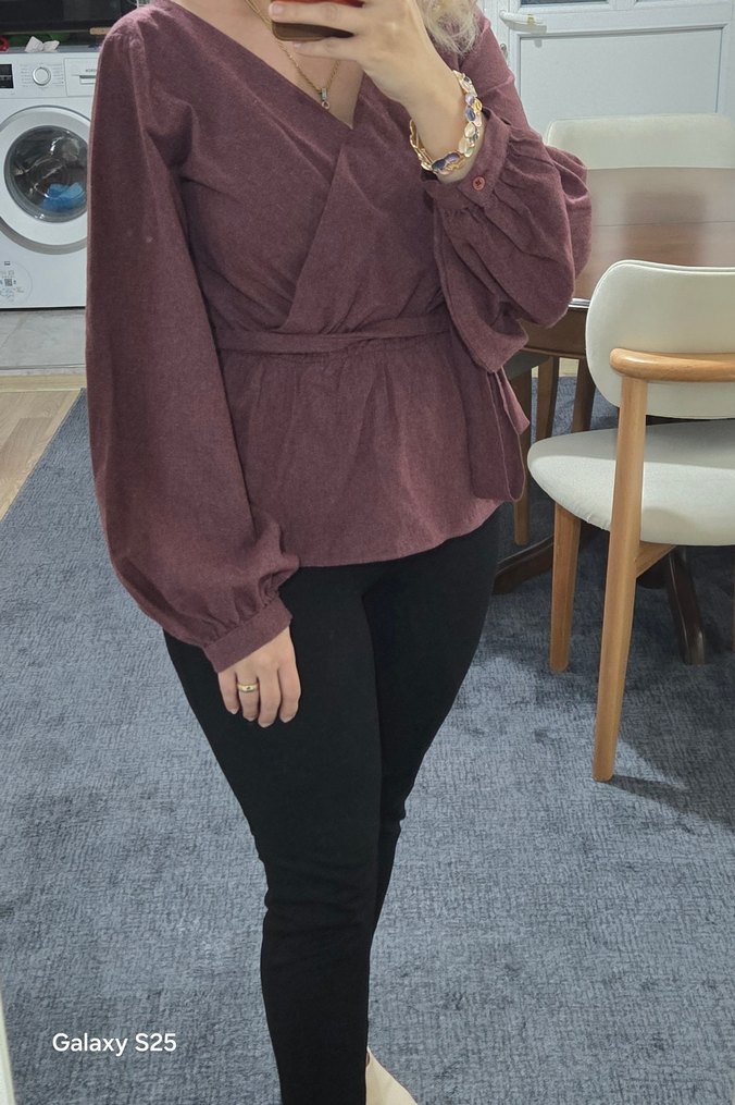 Kemerli Bordo Süet V Yaka Bluz - Görsel 5