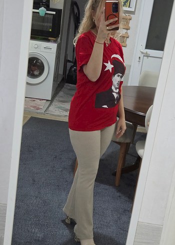 Atatür Baskılı Tşört - Görsel 3