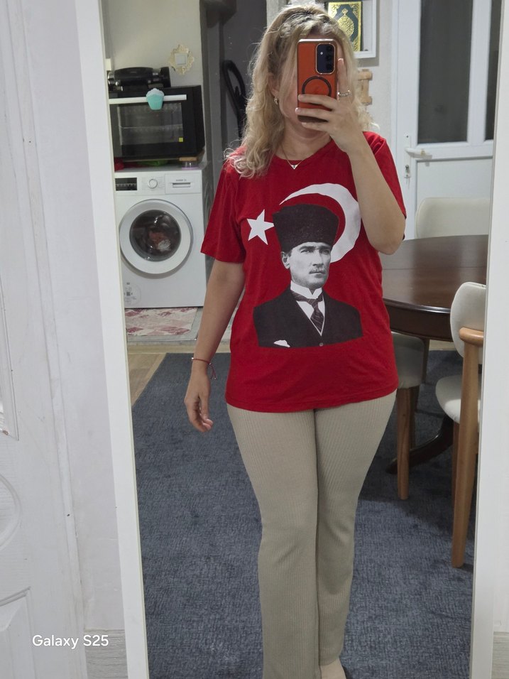 Atatür Baskılı Tşört - Görsel 4