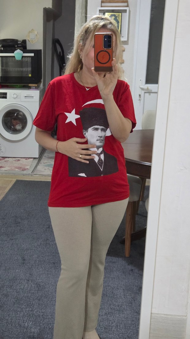 Atatür Baskılı Tşört - Görsel 2