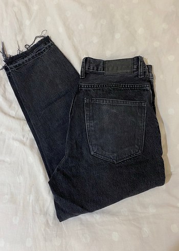 Pull and Bear Pull&Bear paçası yırtıklı jean