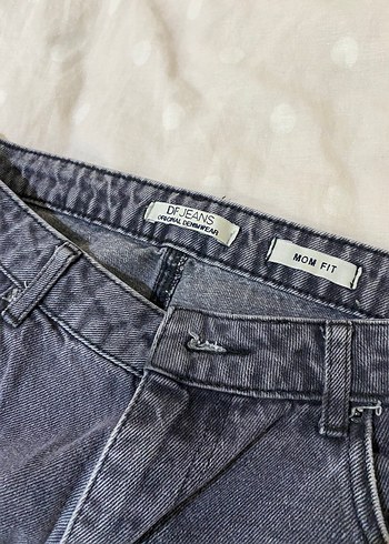 Gri Mom Fit Denim Kadın Jean - Görsel 2