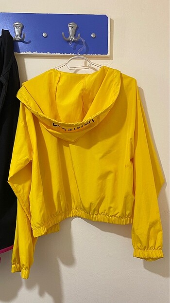 sarı yağmurluk - Görsel 2