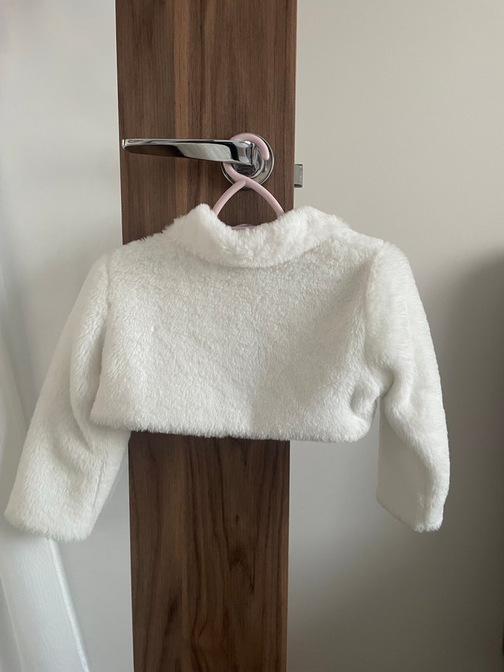 Kız Çocuk Beyaz Kürk Detaylı Bolero - Görsel 3