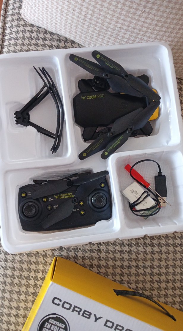 Corby Drones Katlanabilir 720P Drone - Görsel 3