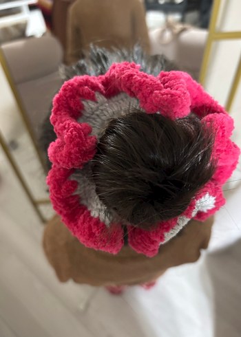 Pembe Örgü Fırfırlı Saç Tokası - Görsel 4
