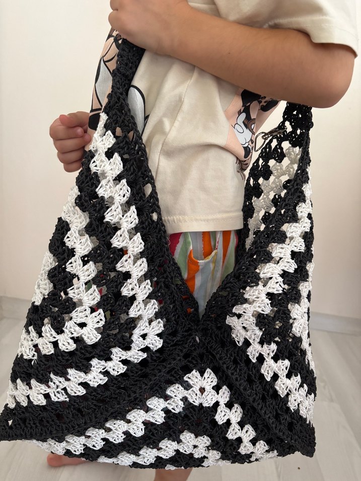 Bohem Siyah Beyaz Örgü Kadın Çanta - Görsel 4