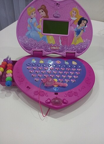Prenseslere özel eğitim seti laptop