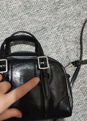 Siyah Deri Tokalı Kadın Çantası - Görsel 6