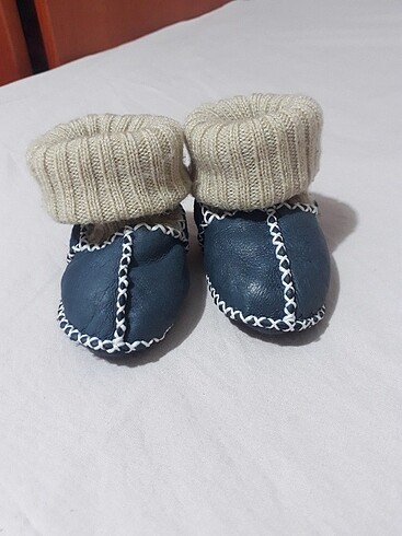 Erkek bebek deri patik