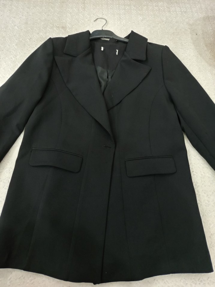 Düğmeli Siyah Kadın Uzun Ofis Kabanı - Görsel 3